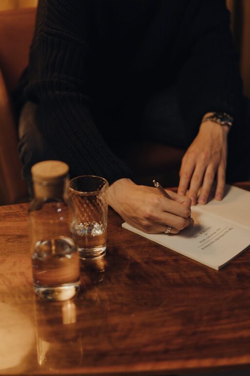 How to Start a Gratitude Journal: A Simple Guide for Beginners